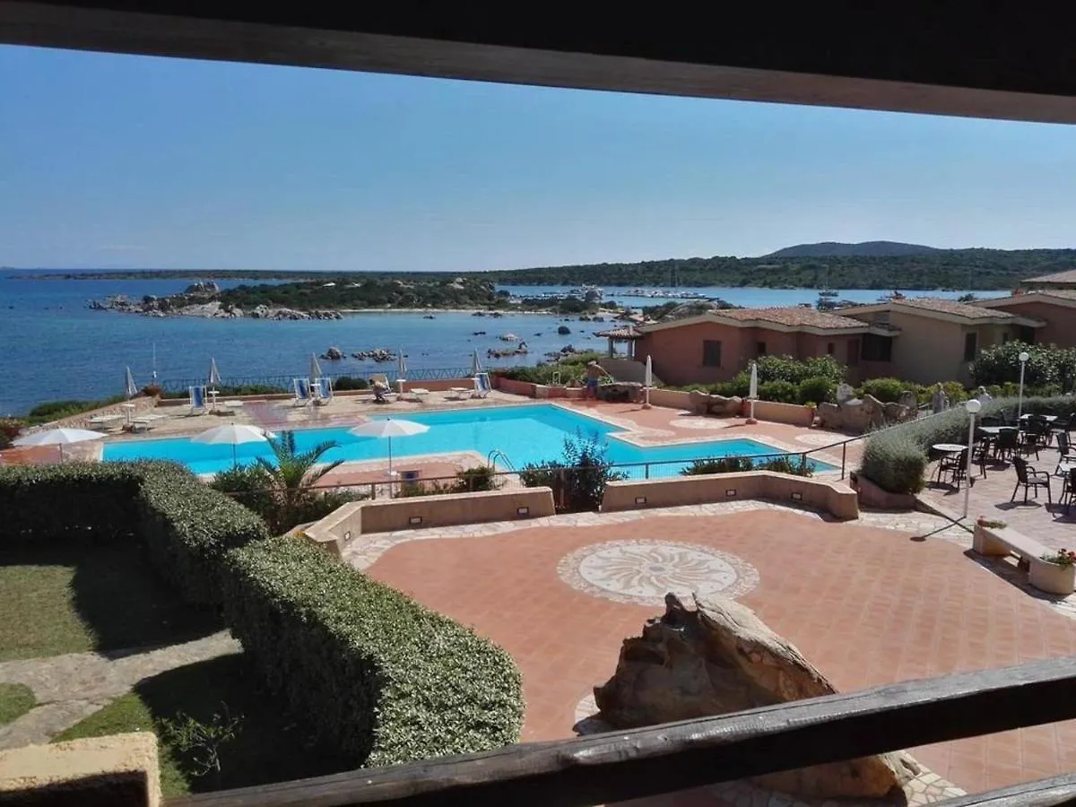 Cosy Holiday Home In Marinella With Shared Pool Italy